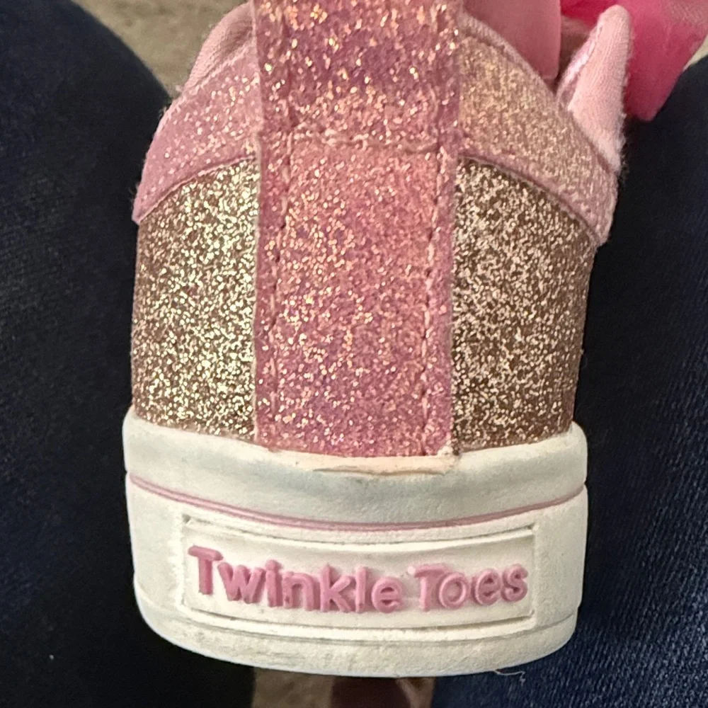 Skechers embellished light up pink glitter toddler girls dress up trainers - Picture 5 of 6